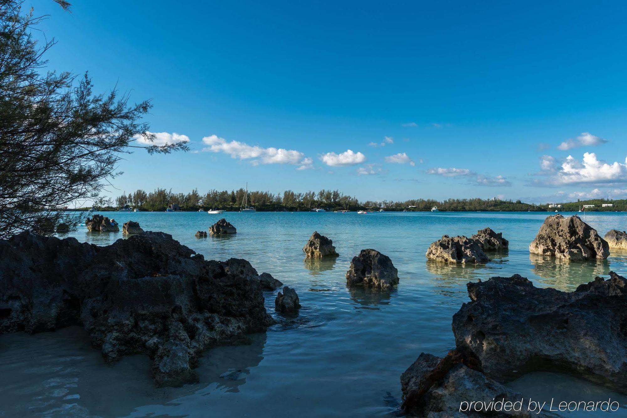 Grotto Bay Beach Resort Hamilton Parish Exteriér fotografie
